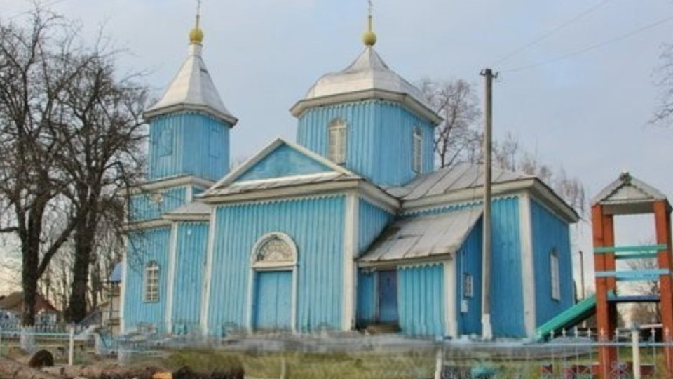 В Хмельницкой области суд обязал оформить документы на историческую деревянную церковь 19 века