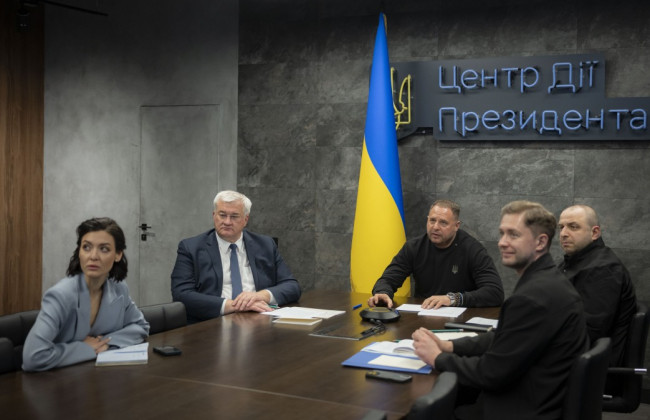 Украина провела онлайн-переговоры с Виткоффом и Келлогом о 30-дневном перемирии