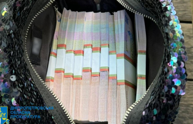 В Днепре отправили за решетку женщину, которая  за 1 млн грн хотела продать сына, чтобы открыть собственный бизнес