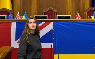 Мар’яна Безугла зареєструвала законопроект щодо заборони проведення масових заходів за участю військовослужбовців