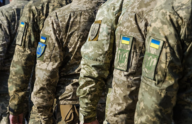 Депутаты предлагают запретить построения и массовые мероприятия с военнослужащими во время военного положения