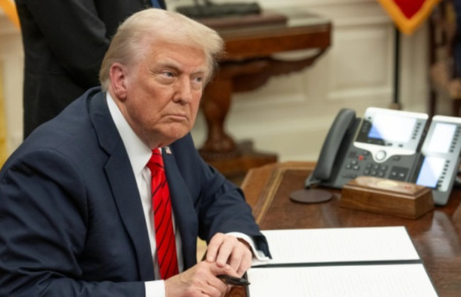 Дональд Трамп призвал к 30-дневному перемирию между Украиной и РФ и пригрозил новыми санкциями