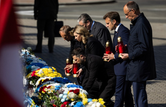 Зеленский с лидерами Европы почтил память погибших защитников Украины