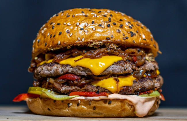 Реклама фастфуду викликає у дітей переїдання — вчені б’ють на сполох