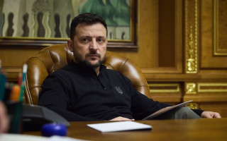 Зеленский заявил, что Украина готова встретиться с РФ, если Россия подтвердит прекращение огня с 12 мая