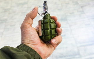 На Прикарпатті судитимуть чоловіка, який вирішував сімейний конфлікт за допомогою гранати