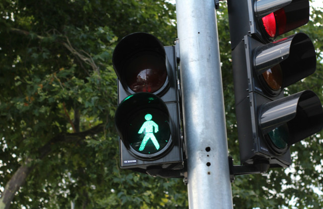 В Киеве на Троещине после обращений жителей построят новый светофорный объект