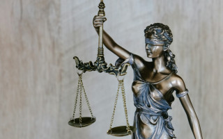 На Сумщині чоловік ухилився від мобілізації, посилаючись на буддизм, але на суді не зміг назвати жодної заповіді