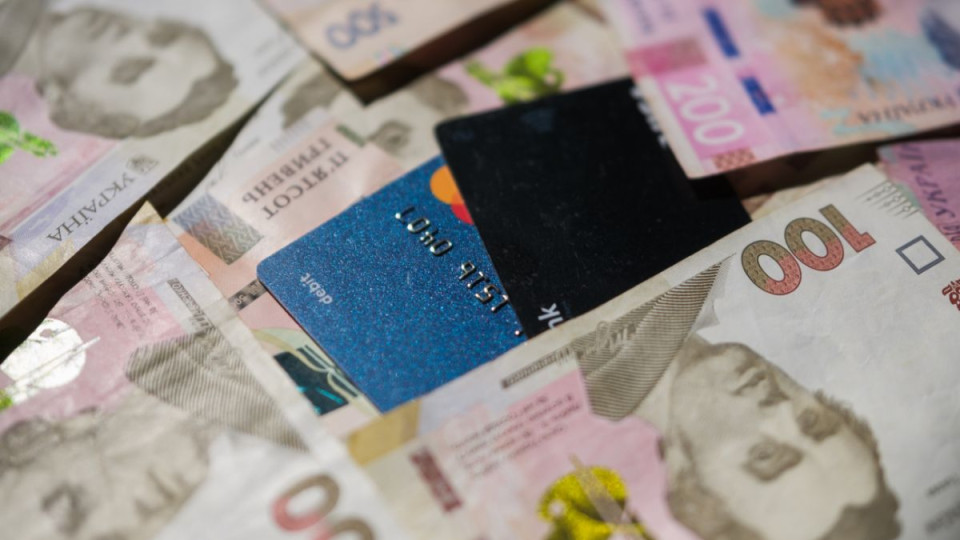 З 1 червня банки знизять ліміти на перекази — без підтверджених доходів не переказати понад 100 тисяч гривень