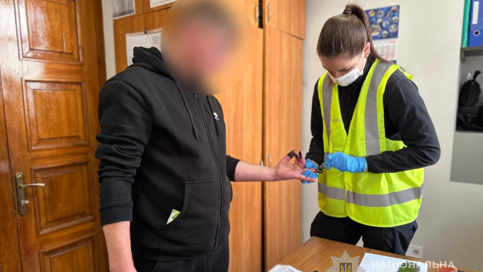 В Одессе будут судить нападающего, ранившего ножом военного ради смартфона и рюкзака