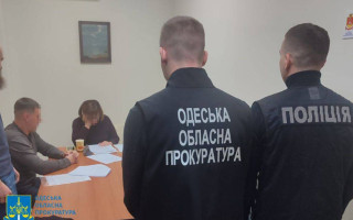 В Одесской области глава сельсовета присвоила 3 млн грн во время реконструкции набережной