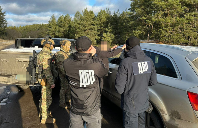 В Ровенской области будут судить правоохранителя, который вывозил уклонистов в Беларусь