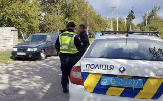 Выпил, сел за руль и предложил взятку полиции – жителю Житомирщины грозит 4 года тюрьмы