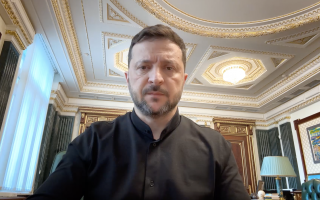 Зеленский: я жду, кто прибудет от России, тогда буду определять, какие шаги стоит предпринимать Украине