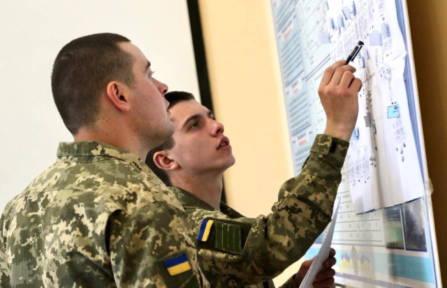 Курсантам повысили выплаты: с мая денежное обеспечение выросло до 20 тысяч гривен — Минобороны