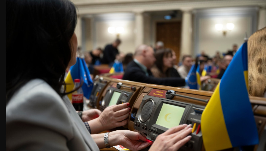 Верховна Рада підтримала врегулювання щомісячної грошової виплати членам сім’ї загиблих громадян, які мають особливі заслуги перед Батьківщиною