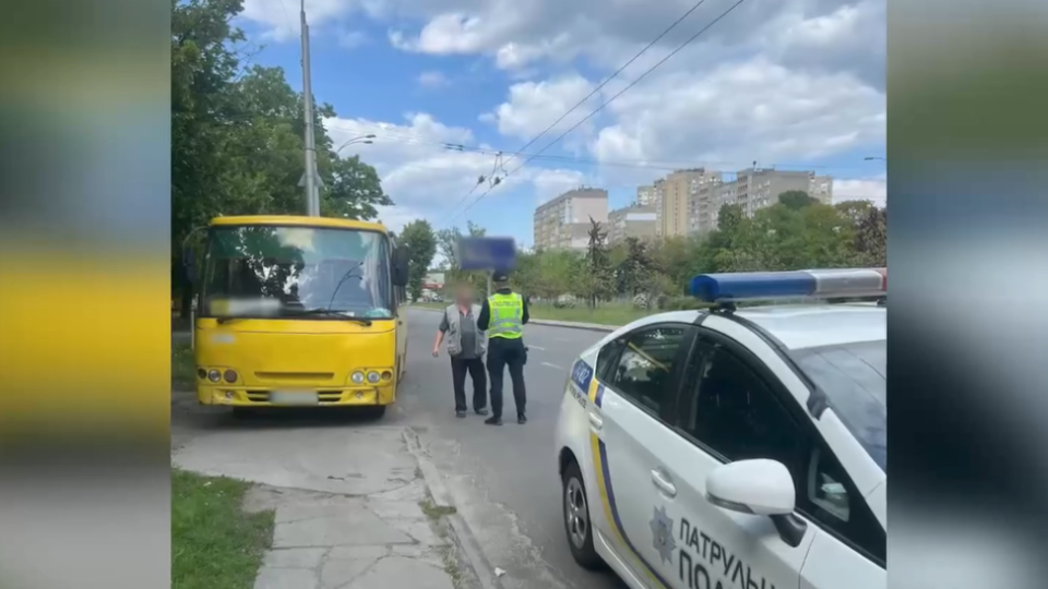 Маршрутка на червоне: у Києві оштрафували водія після резонансного відео в мережі