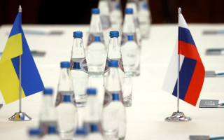 Російська делегація заявила про готовність «обговорювати компроміси» на перемовинах з Україною