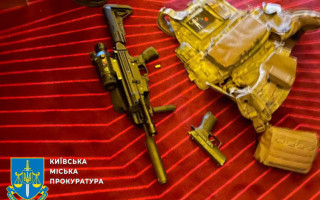 В Киеве сообщили о подозрении мужчине, устроившему стрельбу в номере отеля