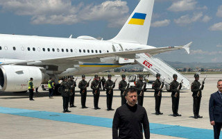 Зеленский назвал российскую делегацию для переговоров «бутафорской»