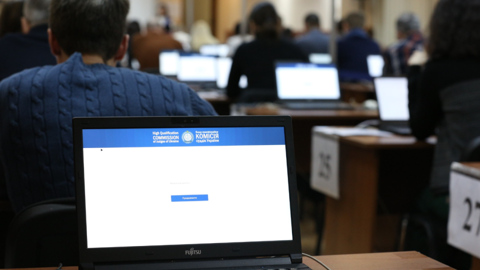 У кандидатів до Антикорупційного суду, які провалили іспит, з’явився другий шанс – Рада прийняла закон