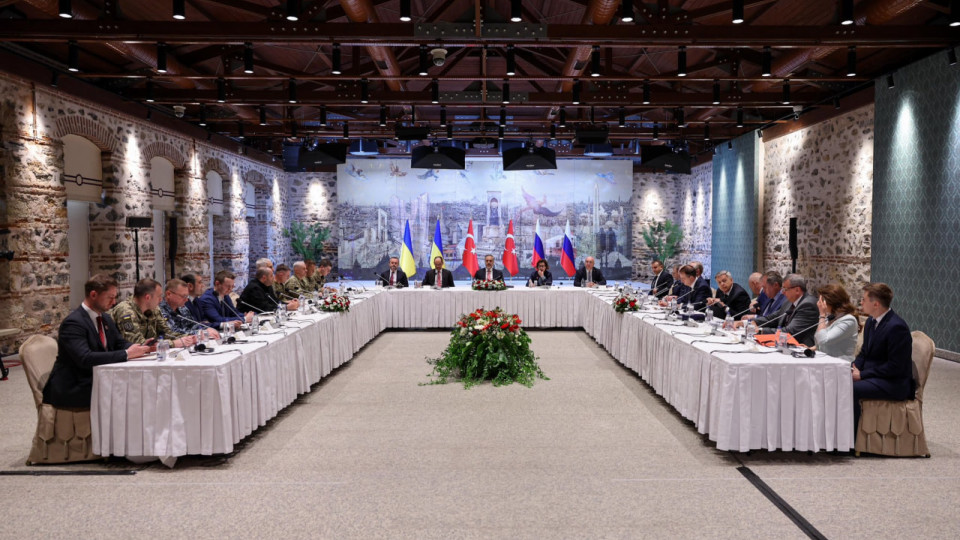 Украина и Россия договорились обменяться письменными условиями для прекращения огня – МИД Турции