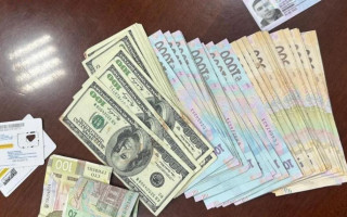 В Киеве двое иностранцев с ножом выслеживали гражданина Турции, чтобы отобрать 4500 долларов