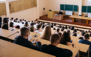 Поступление в вузы для парней только с военно-учетным документом — новые правила с 2025 года
