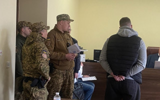 Ожидал получить марихуану в посылке  —в Ровно мужчина совершил вооруженное нападение на Новой почте