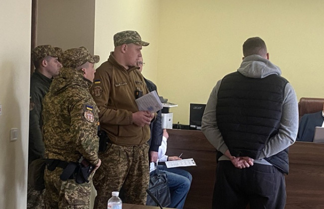 Ожидал получить марихуану в посылке  —в Ровно мужчина совершил вооруженное нападение на Новой почте