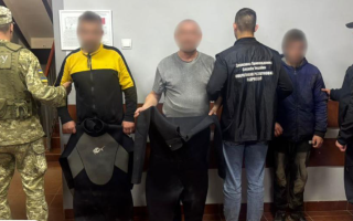 Через Тису в гидрокостюмах — 20-летний парень организовал переправку мужчин в Румынию за 8 тысяч евро
