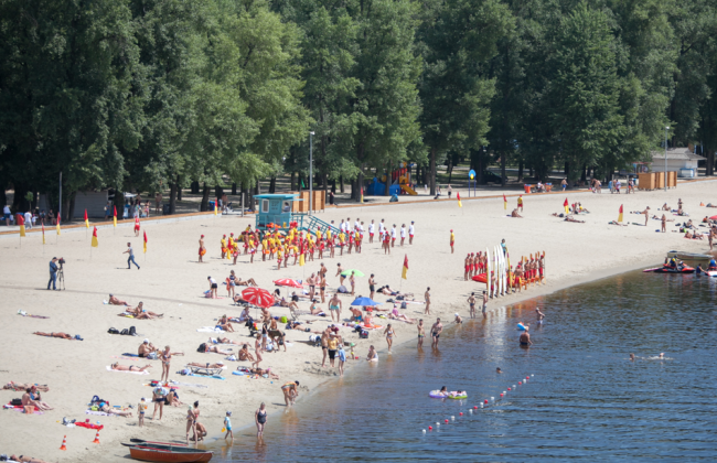 В Киеве призывают воздержаться от посещения пляжей этим летом