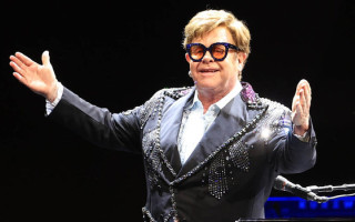 Музыкант Элтон Джон обвинил правительство Британии в «воровстве» авторских прав для обучения ИИ