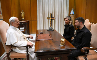 Зеленский после инаугурации встретился с Папой Римским Львом XIV в Ватикане – о чем шла речь