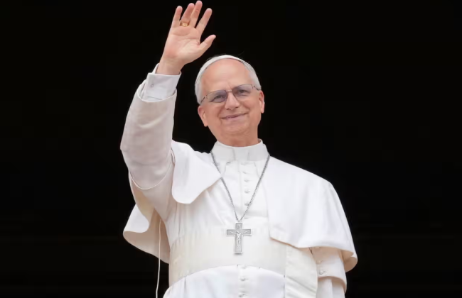 В Ватикане проходит церемония интронизации Папы Римского Льва XIV