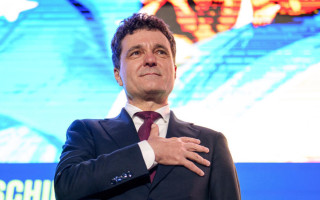 Нікушор Дан перемагає у президентських виборах у Румунії – екзит-поли