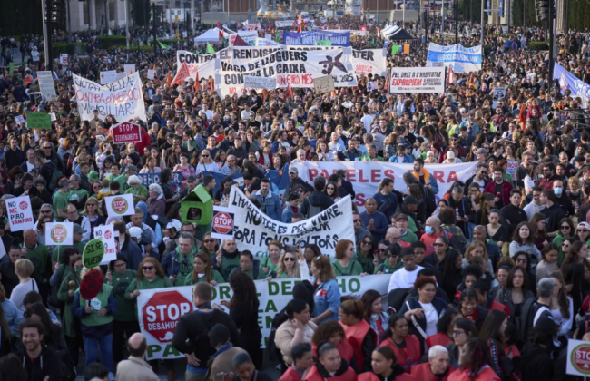 Испания обязала Airbnb удалить почти 66 тысяч объявлений об аренде жилья — из-за нарушений правил