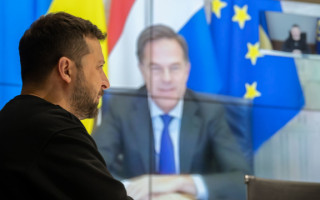 Зеленский обсудил с Генсеком НАТО форматы и площадки для переговоров с РФ
