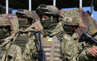 В Украине планируют усилить соцзащиту срочников и их семей: Кабмин одобрил законопроект