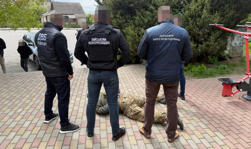 На Тернопільщині затримали військового, який за $25000 «продавав» довідку про непридатність до служби