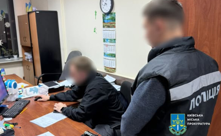 В Киеве разоблачили сотрудников налоговой, которые продавали информацию из государственных баз данных