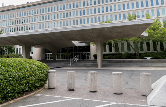 Возле штаб-квартиры ЦРУ охранники открыли огонь по женщине