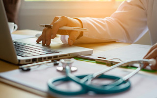 У Пенсійному фонді нагадали алгоритм здійснення виплати за лікарняним суміснику