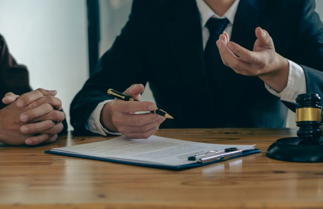 В Шотландии запретят называть себя юристом без соответствующей квалификации