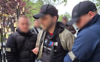 У Києві затримали власника барбершопу, який переправляв ухилянтів до Молдови