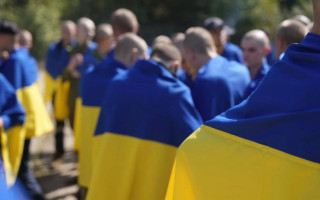 Украина и РФ провели первый этап обмена пленных в рамках договоренности «1000 на 1000» — СМИ