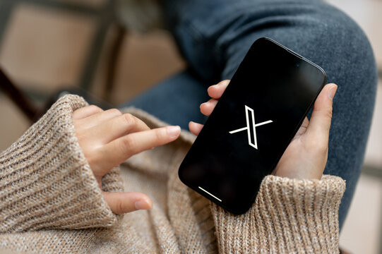 Пользователи жалуются на сбой в работе соцсети X — что известно