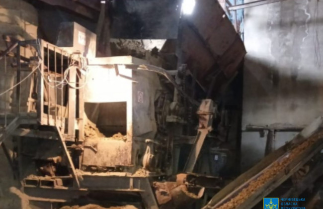 Добыча полезных с убытком более 1 млн грн: на Буковине будут судить руководителя предприятия