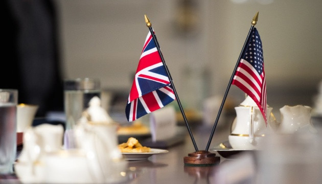 В Великобритании обвинили Белый дом во вмешательстве во внутренние дела из-за встречи американцев с британскими активистами