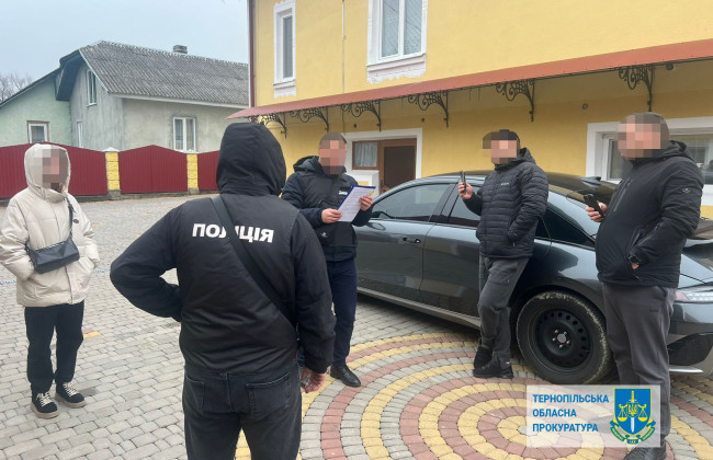 Продавали 14 автомобилей «для ВСУ» — в Тернопольской области будут судить мошенников